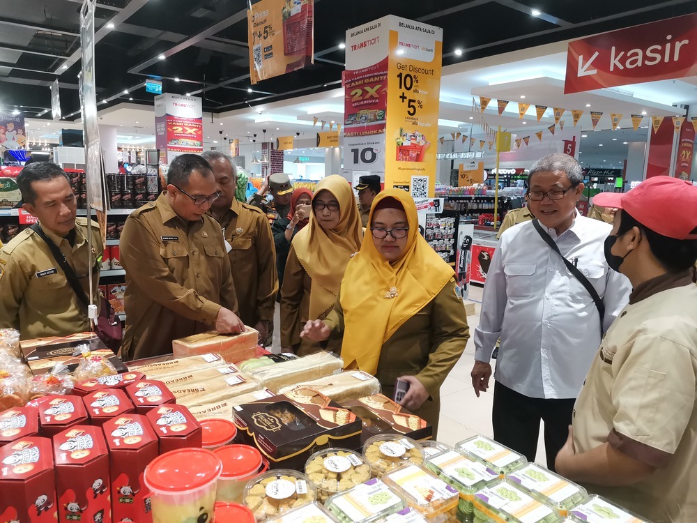 Sidak Jelang Lebaran di Mall Gresik, Wabup Temukan Makanan Hampir Kedaluwarsa